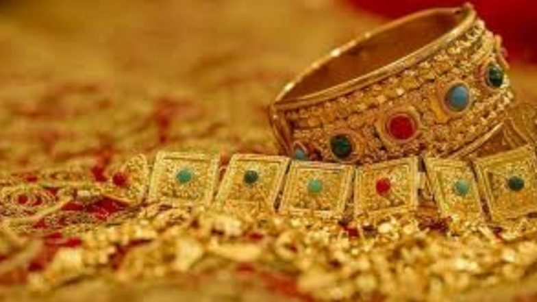 Gold Price on Dhanteras 2020: Rate of Yellow Metal Up at Rs 50,635 Per 10 gram, Analysts Predict Higher Sales Ahead of Diwali 2020